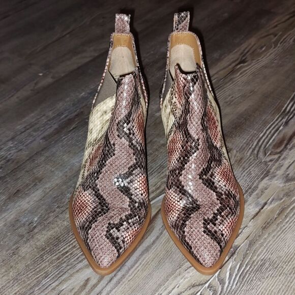 Dolce Vita Samy Snakeskin Ankle boots  Booties, Women's Size 6.5 M, Multicolor - Picture 2 of 7
